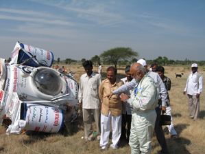 Plastic bushings in hot air balloon